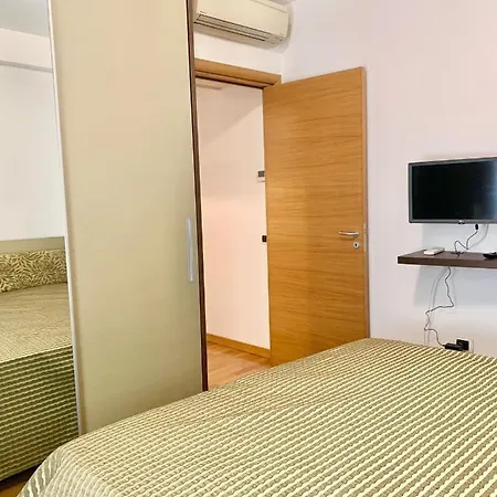 Apartment Garibaldi Loft House Bari